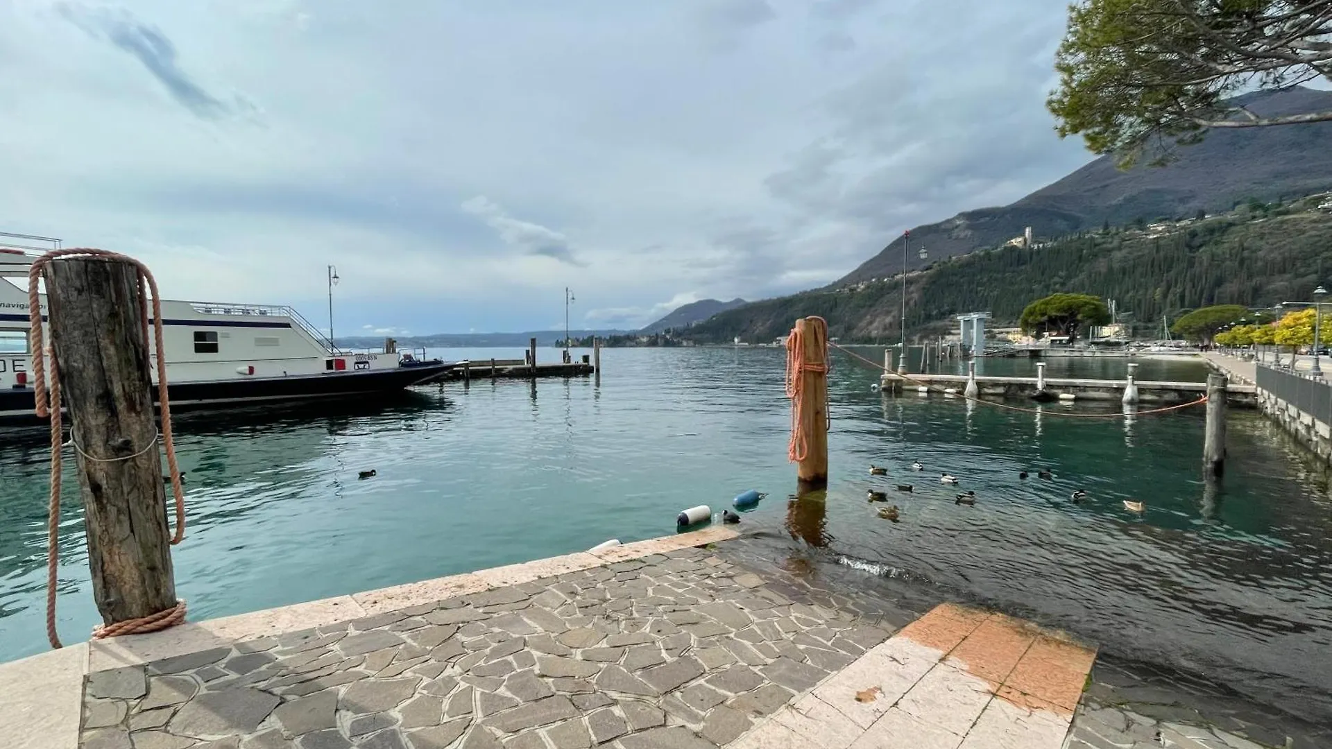 Villa Lou Toscolano-Maderno 0*,  Italia